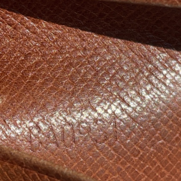 Louis Vuitton Monogram Card Holder ID Case Wallet - Picture 7 of 14